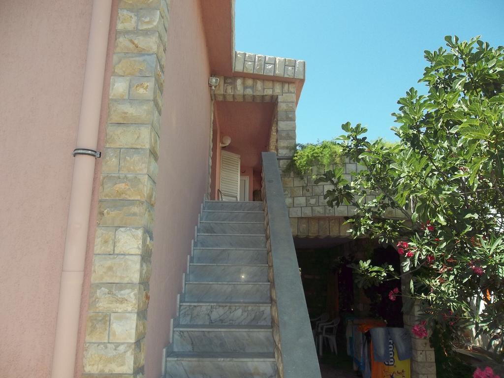 Apartmani Mira Vir Dış mekan fotoğraf