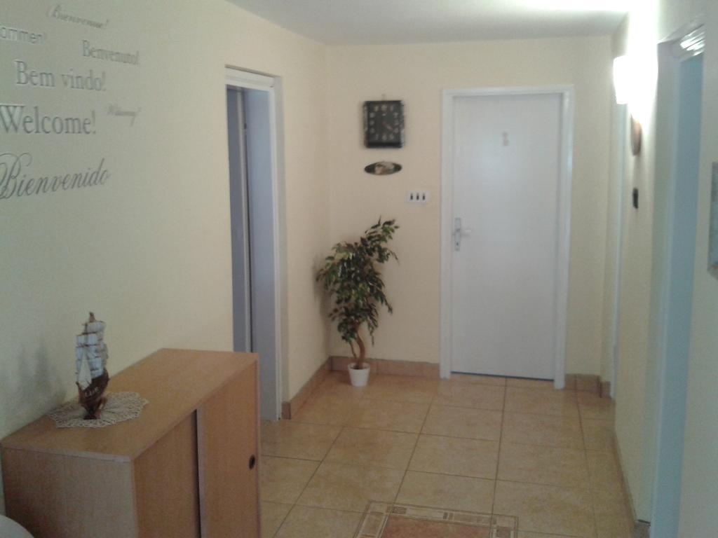 Apartmani Mira Vir Dış mekan fotoğraf